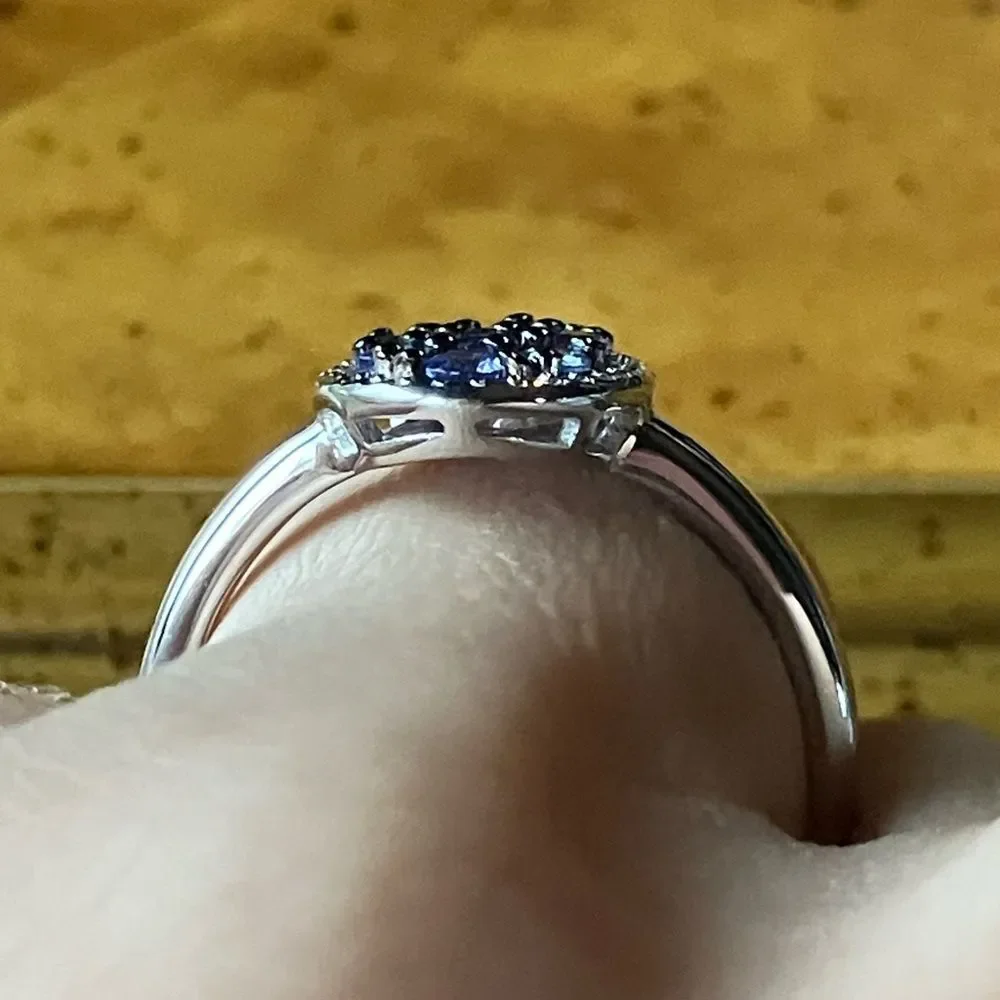 Natural Tanzanite Sterling Silver Cluster Ring Size 8